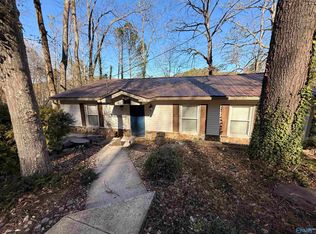 4512 Hideaway Ln, Guntersville, AL 35976