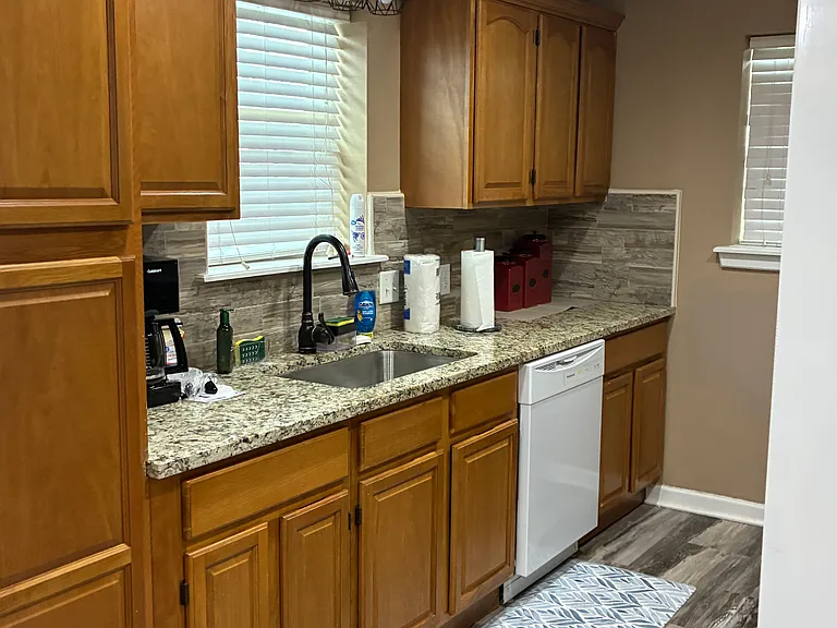 1203 Carol Dr — Photo 17