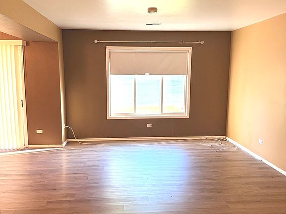 3rd image of 820 Sandra Dr APT 2C