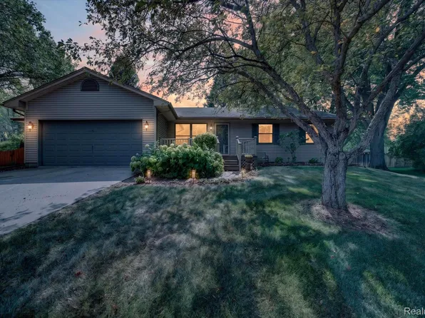 3540 Merritt Lake Dr, Metamora, MI 48455