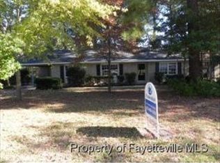 910 Bashlot Pl, Fayetteville, NC 28303