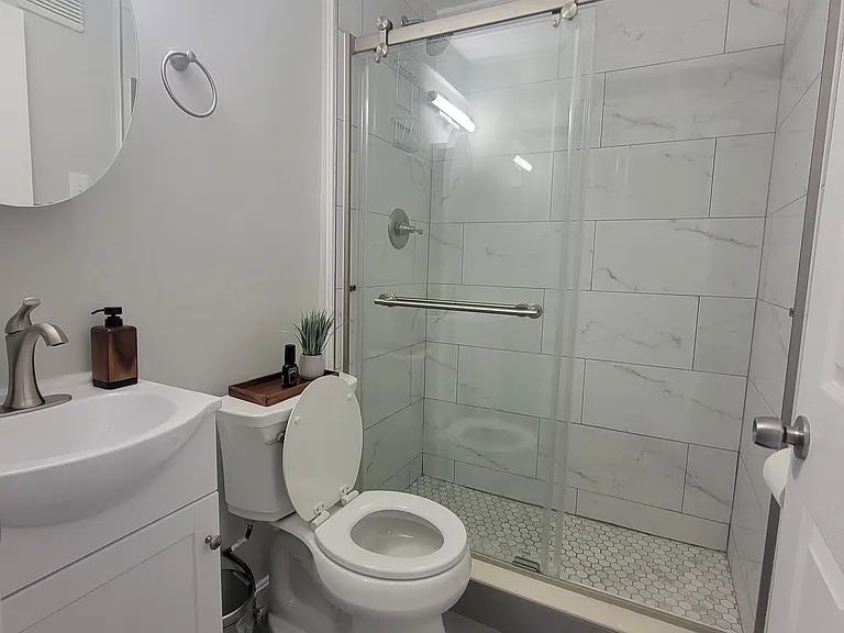 3045 Shepperton Ter — Photo 18