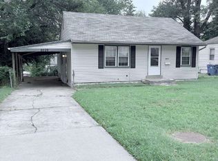 8029 Patterson Dr, Saint Louis, MO 63134
