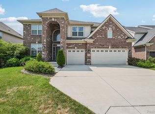 50519 Rockingham Dr, Canton, MI 48188