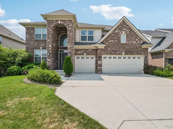 50519 Rockingham Dr, Canton, MI 48188