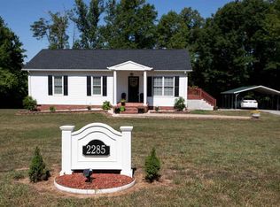 2285 C G Woodson Rd, New Canton, VA 23123