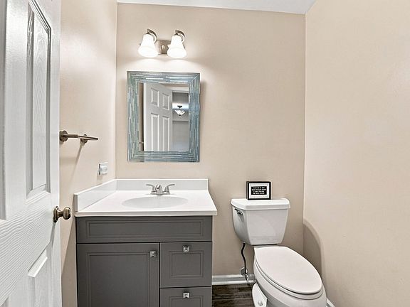 5th image of 1463 Georgetown Dr #1463