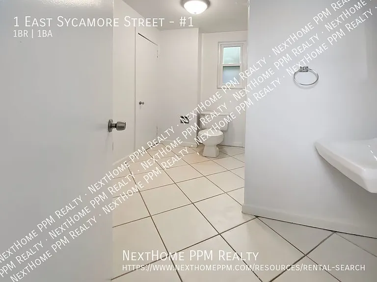 1 E Sycamore St #1 — Photo 14