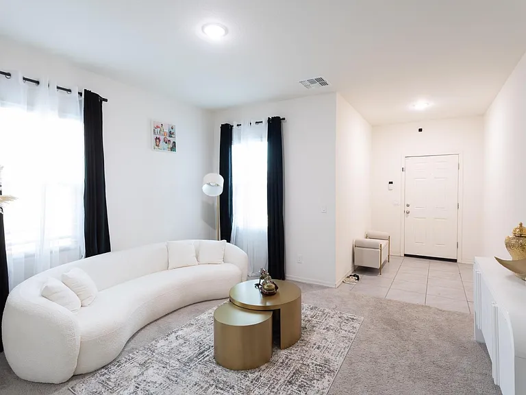 36094 W Santa Barbara Ave — Photo 4
