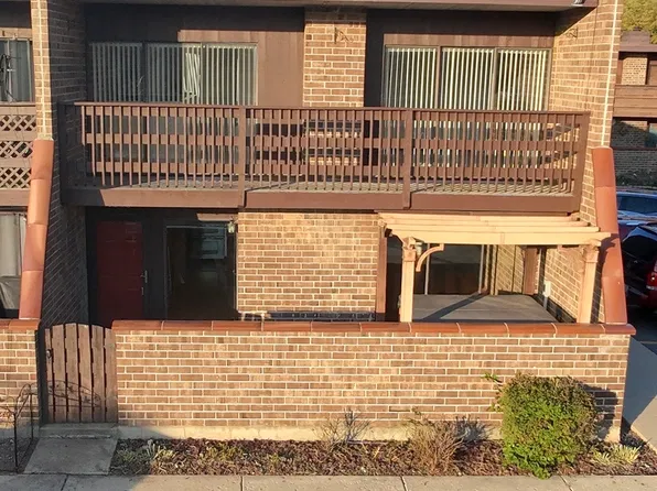 1206 Kenneth Cir Unit 1206, Elgin, IL 60120
