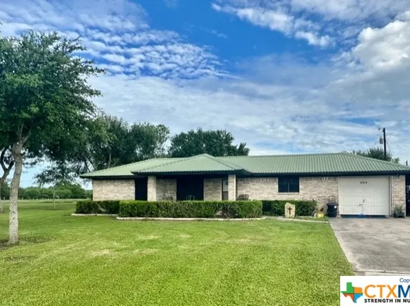 884 Coletoville Rd E, Victoria, TX 77905
