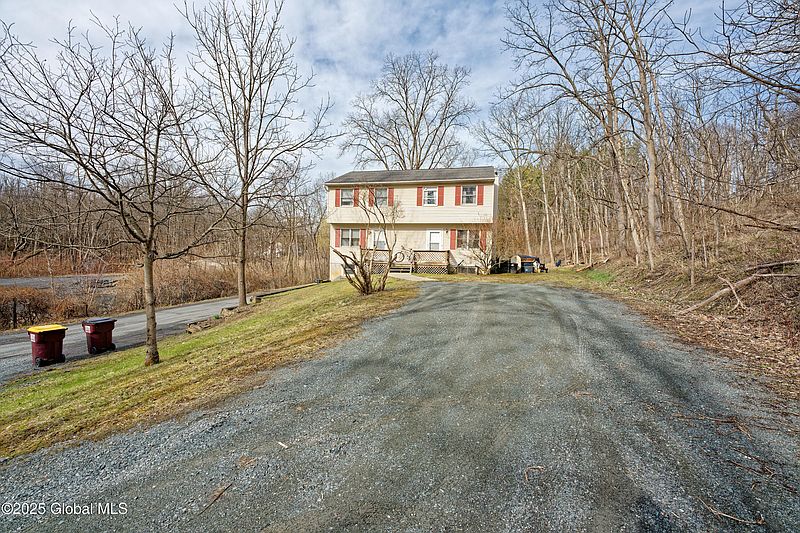 4th image of 41 Brickyard Road
