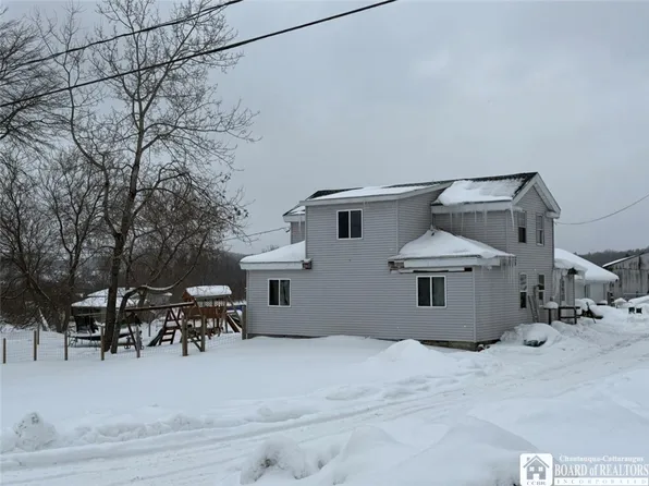 2562 East Rd, Sinclairville, NY 14782