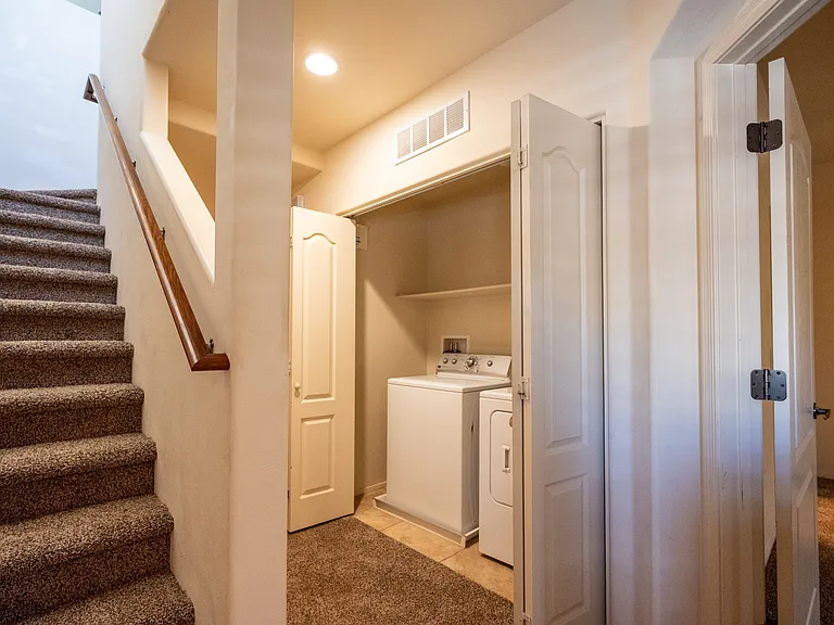 2390 E Blue Diamond Dr — Photo 25