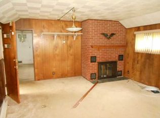 903 Harrison St, Inkster, MI 48141