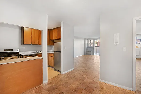 Sold by Damico Group Real Estate | media 16