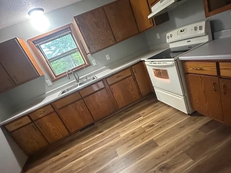 803 Walnut St — Photo 6