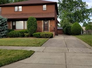 2459 Bromley Rd, University Heights, OH