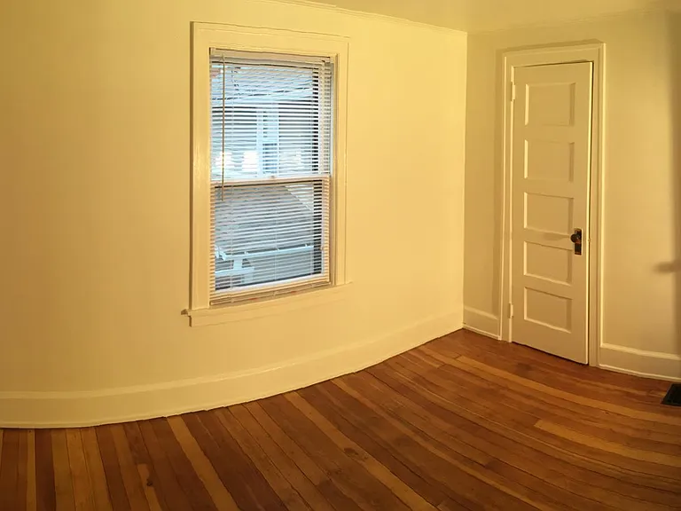 619 Hepburn St — Photo 26