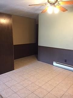 apartment entry/dining