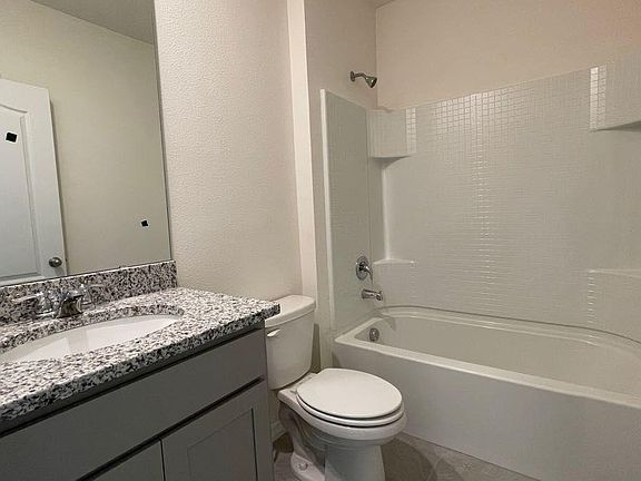 5th image of 2522 Sandy Creek Ln