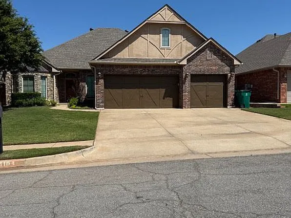 14104 Canterbury Dr, Edmond, OK 73013