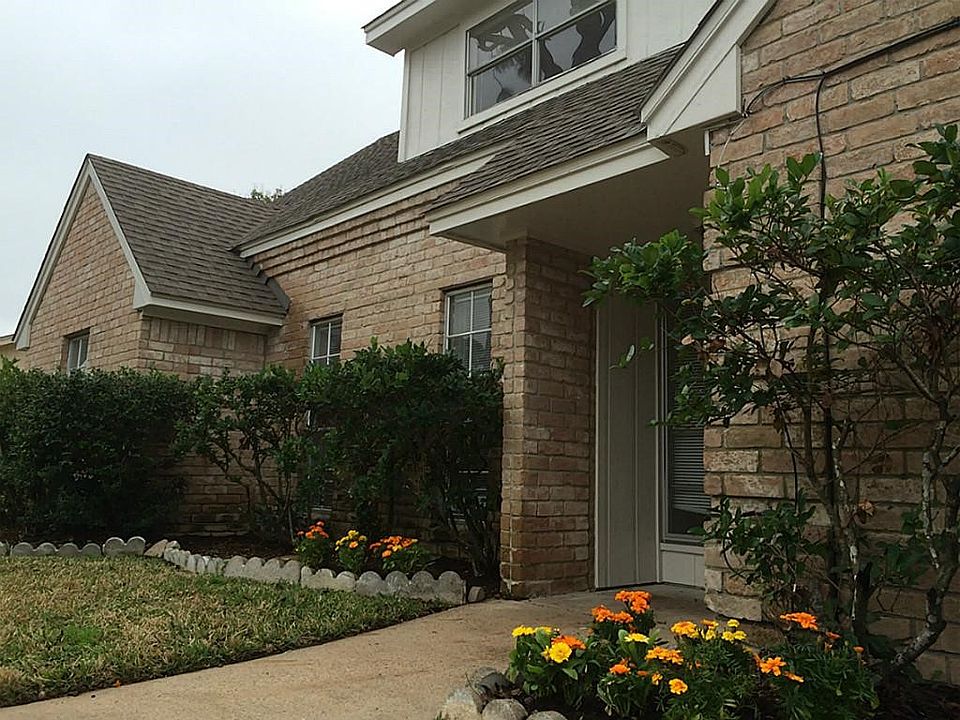 1st image of 443 Applewhite Dr