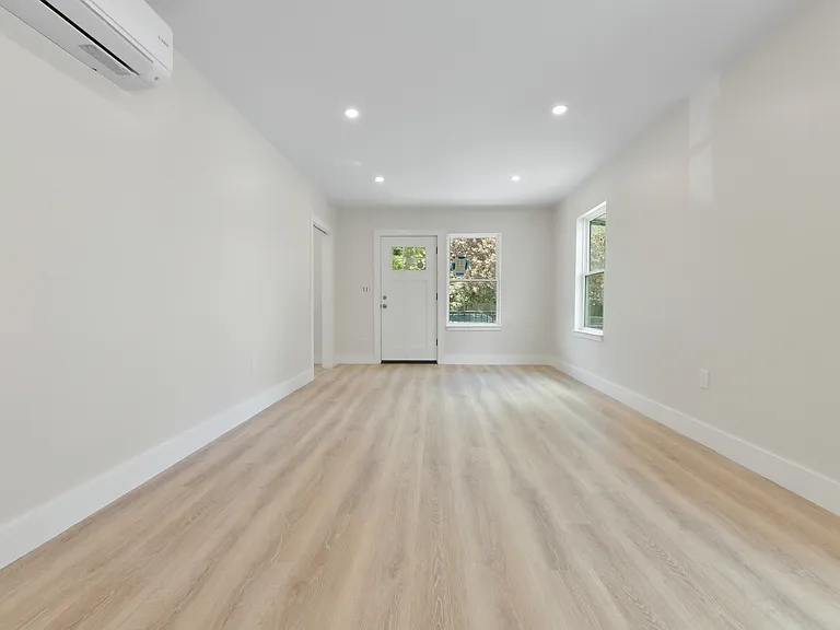 66-68 Cushman Rd #1 — Photo 12