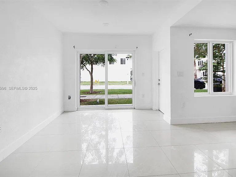 14462 SW 259th St — Photo 17