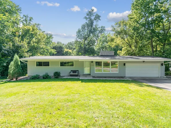 15809 Woodgate Rd S, Minnetonka, MN 55345