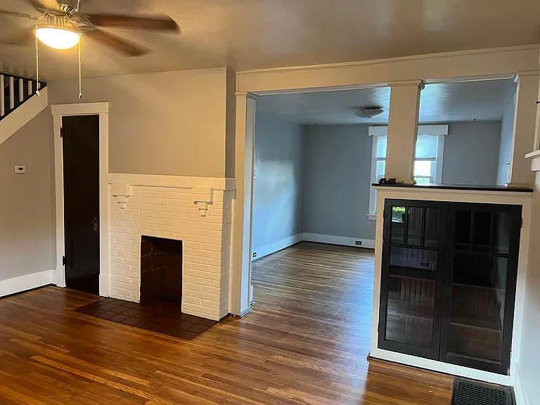 616 Peebles St — Photo 4