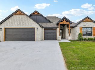 22806 E 106th Pl S, Broken Arrow, OK 74014