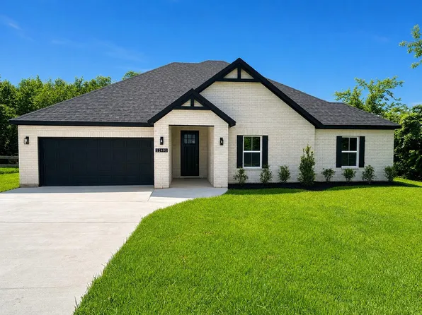 12491 Ridgecrest Dr, Willis, TX 77318