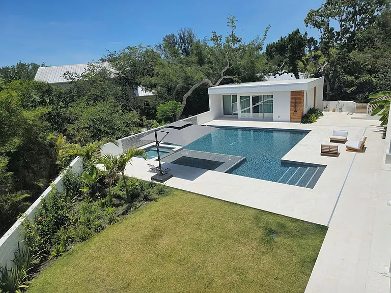 Roberts Bay Ln — Photo 44