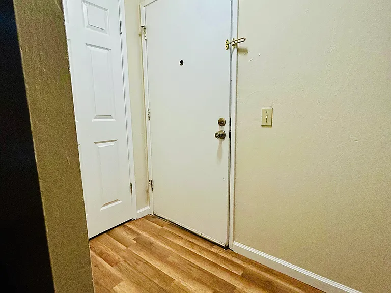 2525 Walters Way #4 — Photo 28