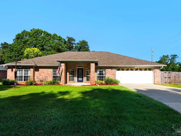 2349 Majestic Dr, Pensacola, FL 32534