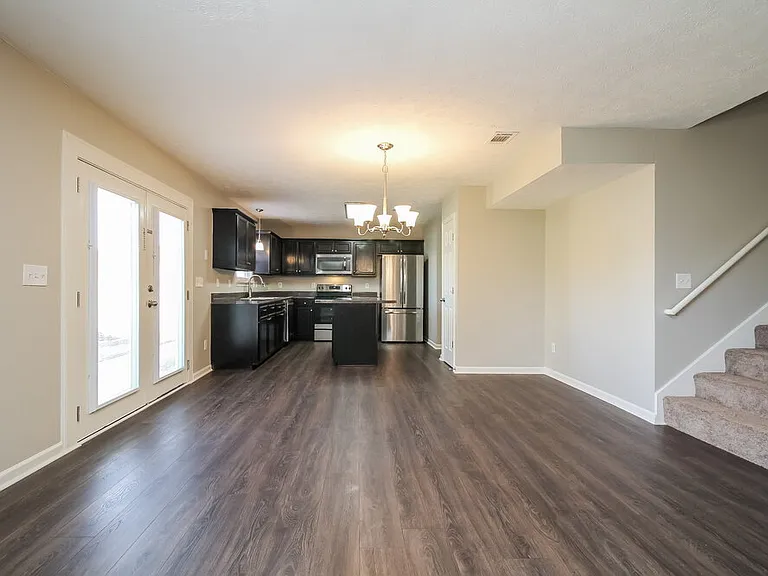 2215 New Port Dr — Photo 6