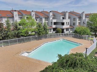 828 Topsail Ln, Secaucus, NJ 07094