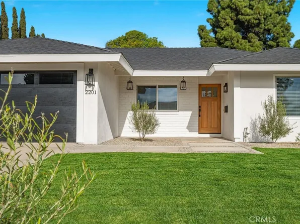 2201 E Oakmont Ave, Orange, CA 92867