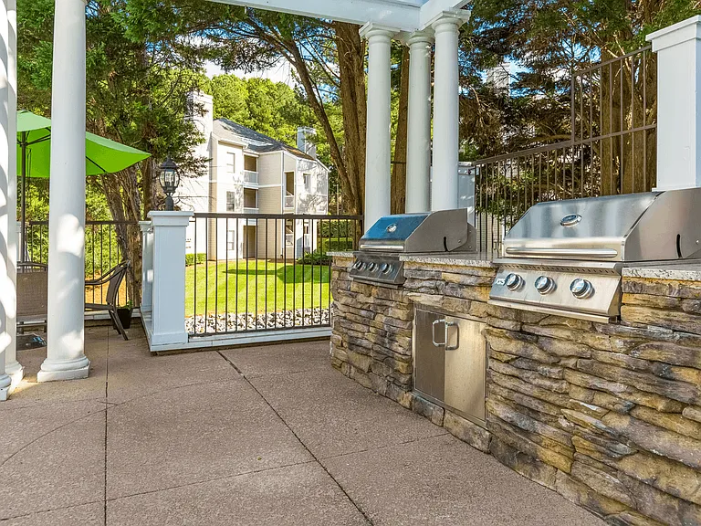 7916 Harris Hill Ln — Photo 20