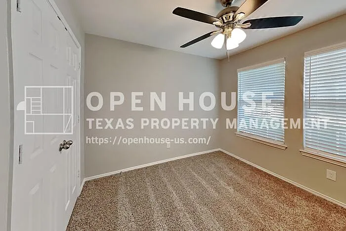 5620 Talons Crest Cir — Photo 13