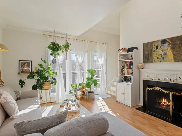 4034 Rawlins St APT 203, Dallas, TX 75219