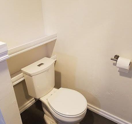 Bathroom toilet