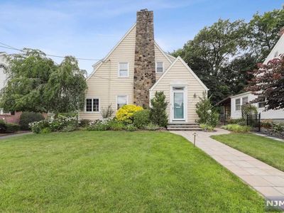 273 Clinton Pl, Hackensack, NJ, 07601