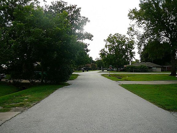 Cul-de-sac Street