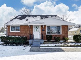 1156 Rydale Rd, Dayton, OH 45405