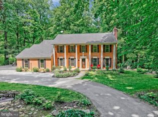 10050 Hampton Rd, Fairfax Station, VA 22039