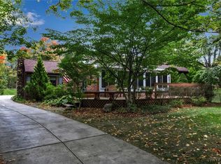 6750 Milestrip Rd, Orchard Park, NY 14127