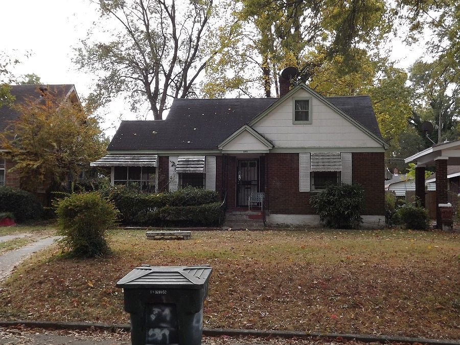 1st image of 589 E Frank Ave