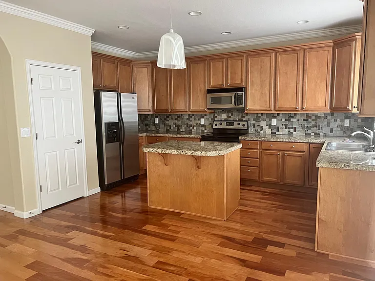 4925 S Zephyr St — Photo 5